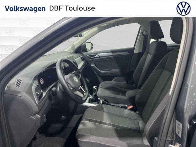 Volkswagen T-Roc image 9