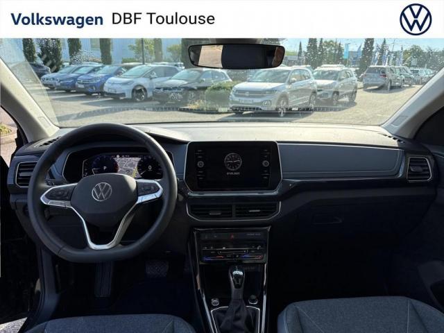 Volkswagen T-Cross image 3