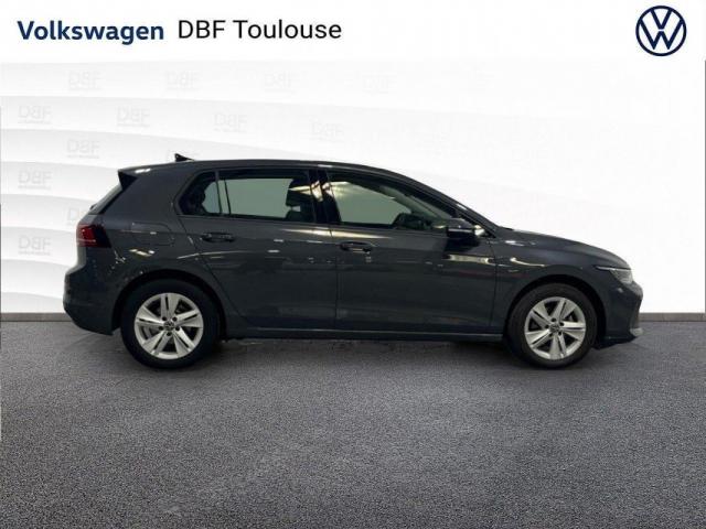 Volkswagen Golf image 6