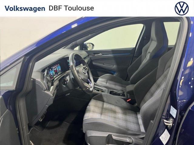Volkswagen Golf image 9