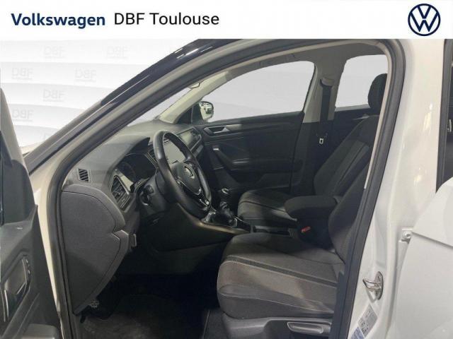 Volkswagen T-Roc image 9