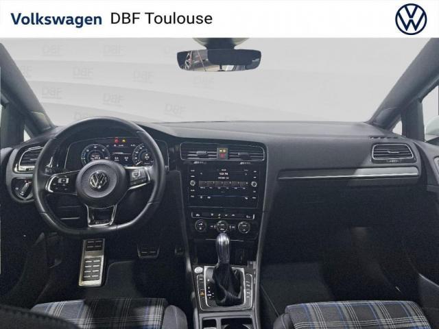 Volkswagen Golf image 2