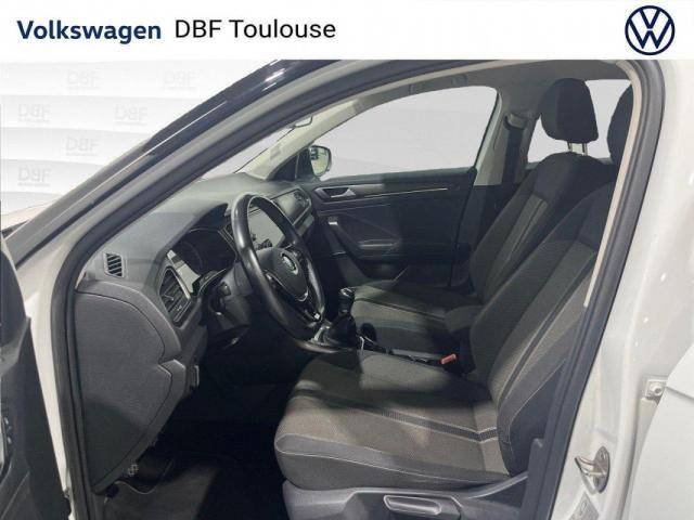 Volkswagen T-Roc image 9