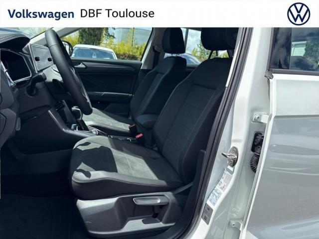 Volkswagen T-Roc image 8