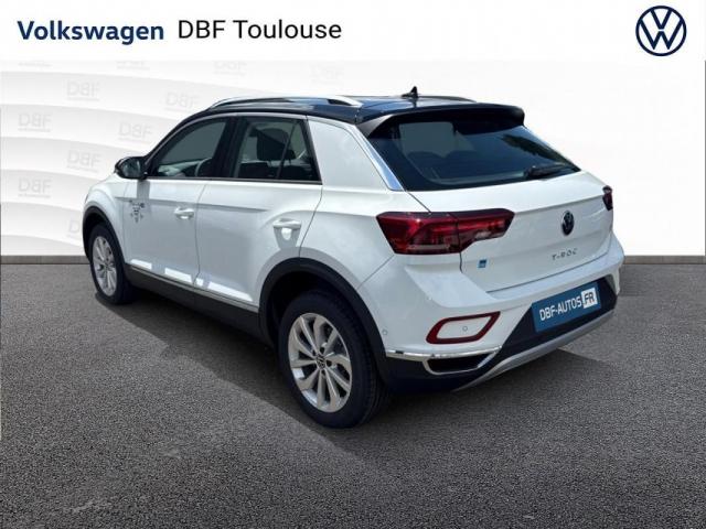 Volkswagen T-Roc image 2