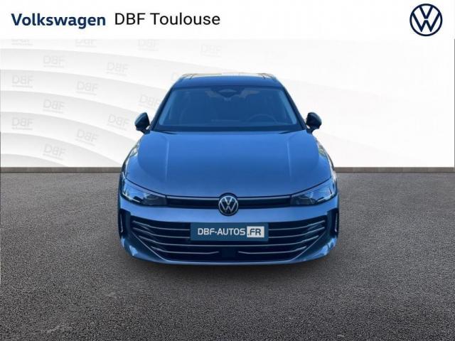 Volkswagen Passat image 2