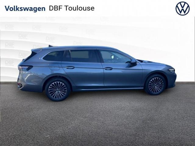 Volkswagen Passat image 4