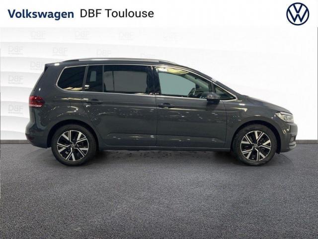 Volkswagen Touran image 1