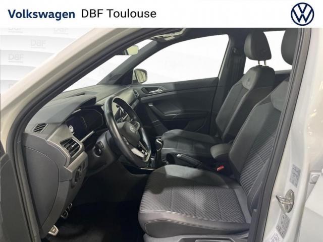 Volkswagen T-Cross image 2
