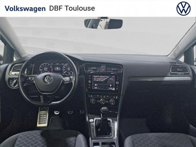 Volkswagen Golf image 6
