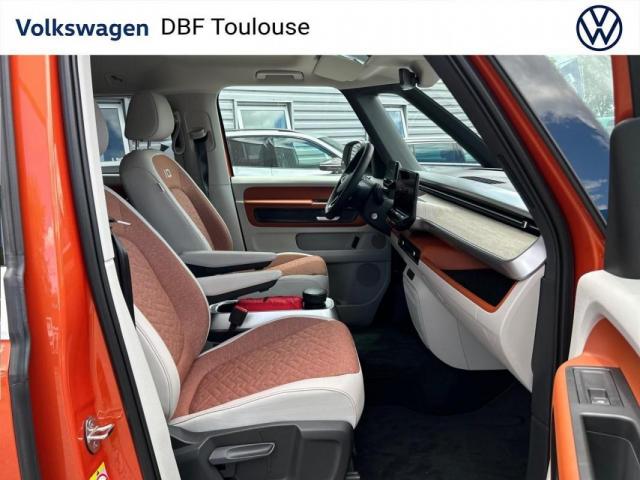 Volkswagen Id. Buzz image 8