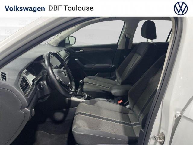 Volkswagen T-Roc image 2