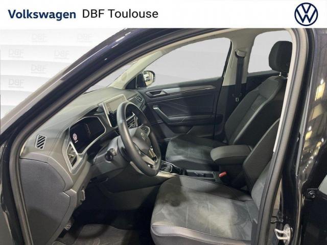 Volkswagen T-Roc image 2