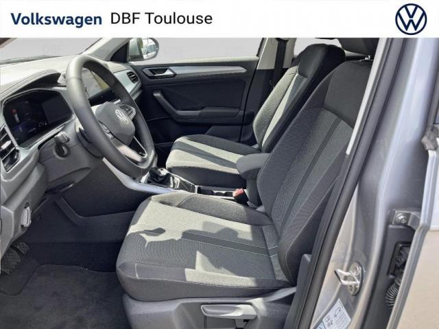 Volkswagen T-Roc image 9