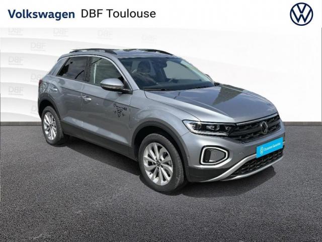 Volkswagen T-Roc image 2