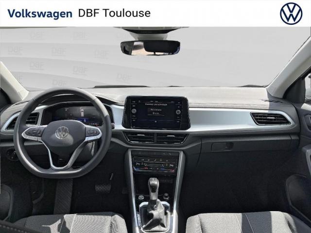 Volkswagen T-Roc image 6