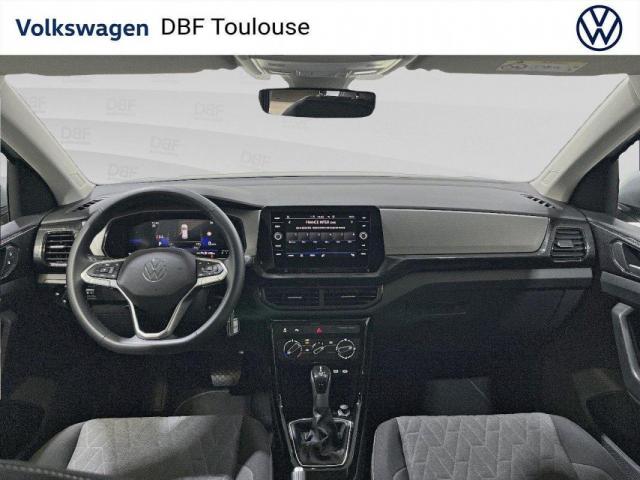 Volkswagen T-Cross image 3