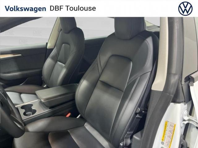 Tesla Model 3 image 4