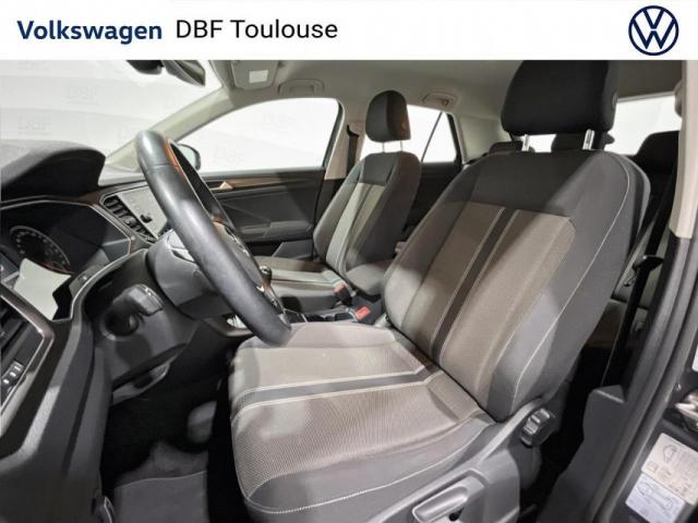Volkswagen T-Roc image 9