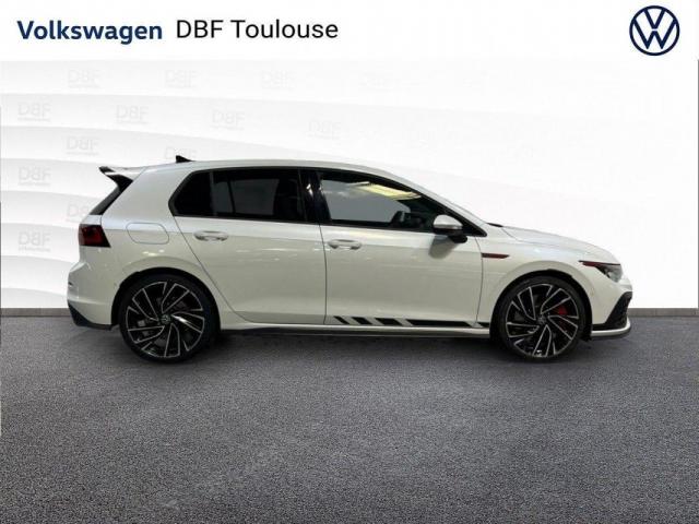 Volkswagen Golf image 9