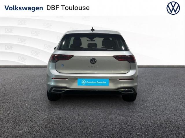 Volkswagen Golf image 8
