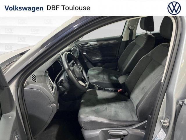 Volkswagen T-Roc image 2