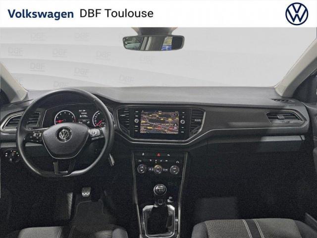 Volkswagen T-Roc image 8