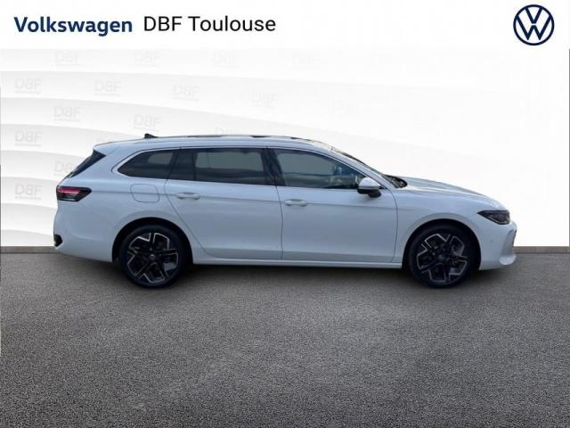 Volkswagen Passat image 6