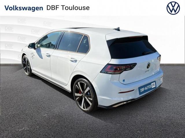 Volkswagen Golf image 8
