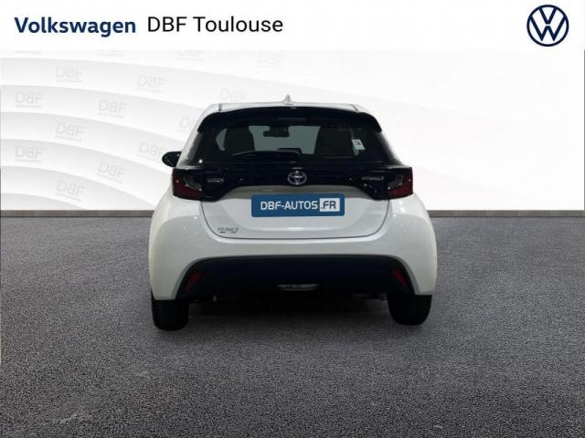 Toyota Yaris image 2