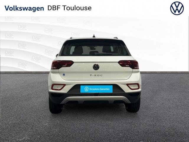 Volkswagen T-Roc image 2