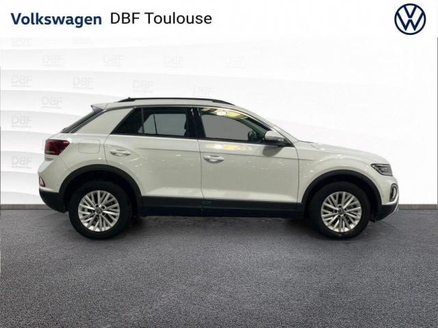 Volkswagen T-Roc image 8