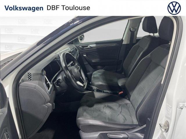 Volkswagen T-Roc image 2