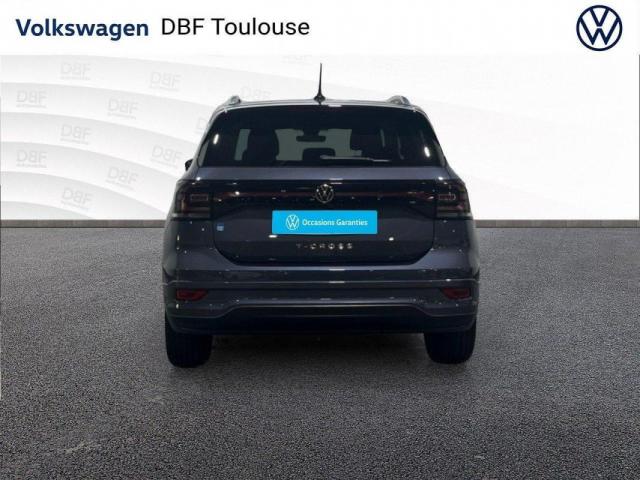 Volkswagen T-Cross image 2
