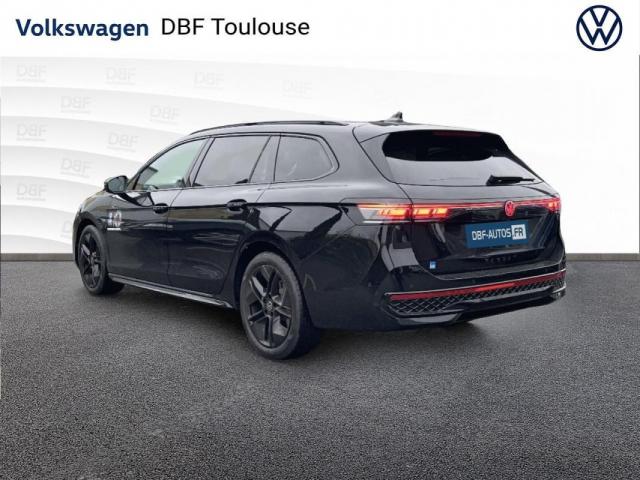 Volkswagen Passat image 1