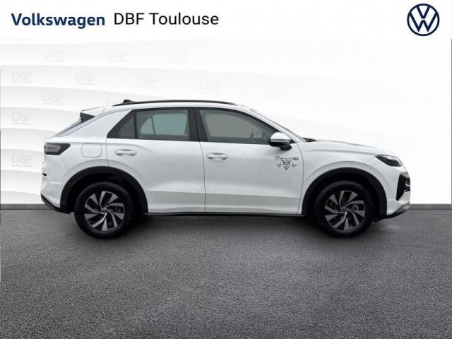 Volkswagen T-Roc image 2