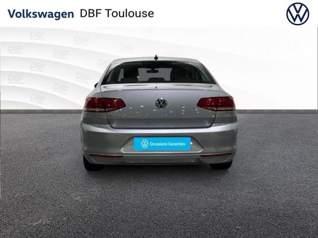 Volkswagen Passat image 2