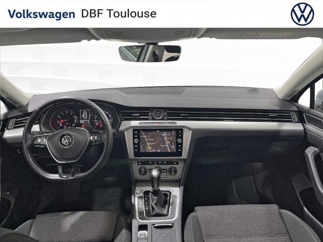 Volkswagen Passat image 3