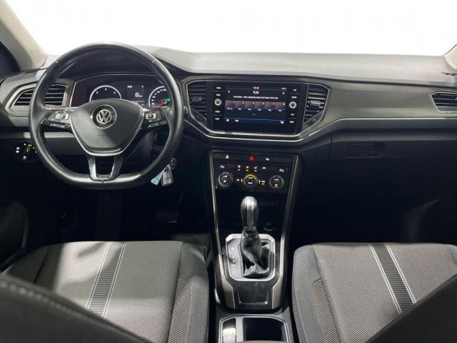 Volkswagen T-Roc image 2