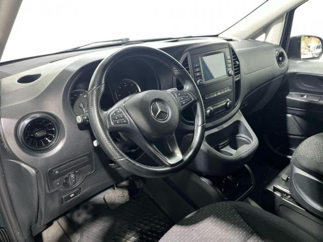 Mercedes Benz Vito image 9