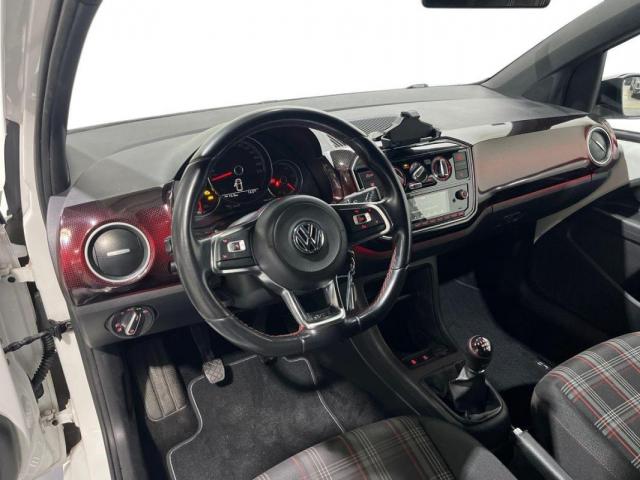 Volkswagen Up! image 6