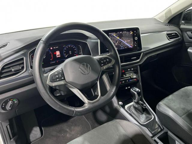 Volkswagen T-Roc image 9