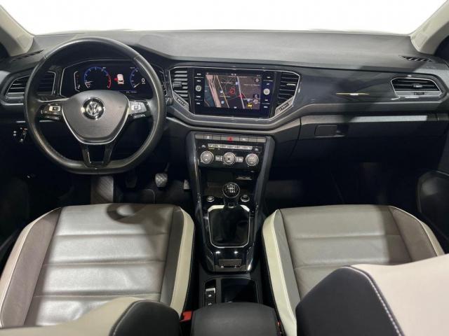 Volkswagen T-Roc image 4