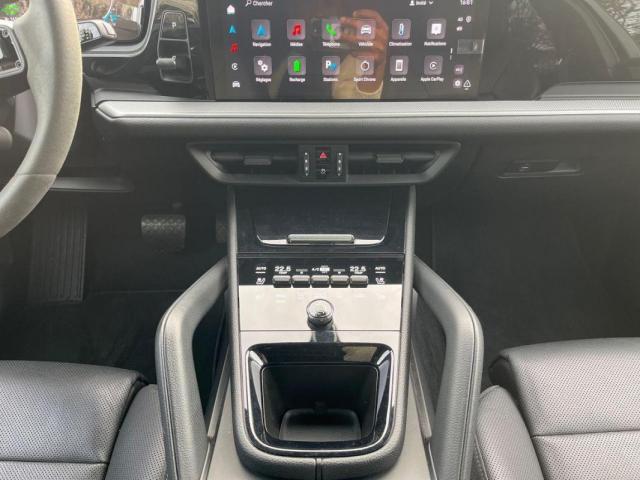 Porsche Cayenne image 9