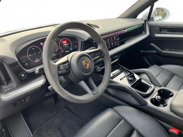 Porsche Cayenne image 7
