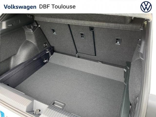 Volkswagen T-Roc image 8