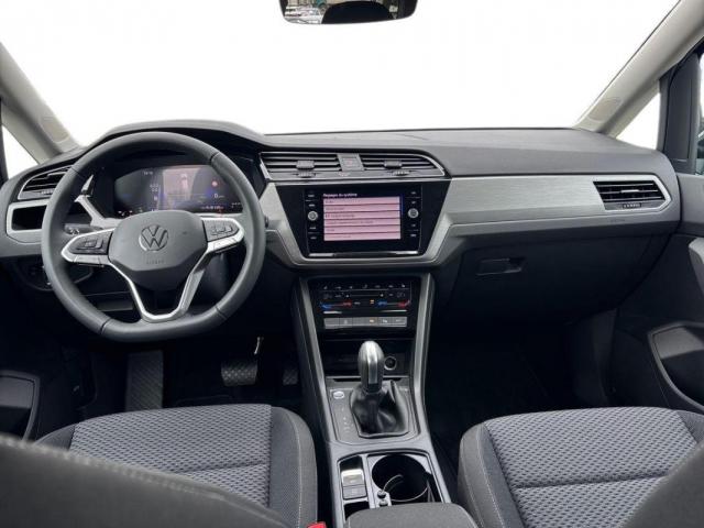 Volkswagen Touran image 7