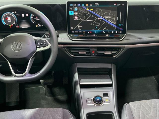 Volkswagen Tiguan image 8