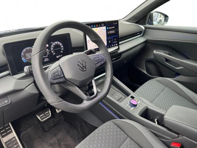 Volkswagen T-Roc image 6