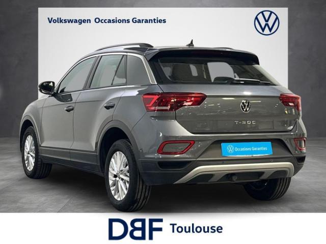 Volkswagen T-Roc image 2